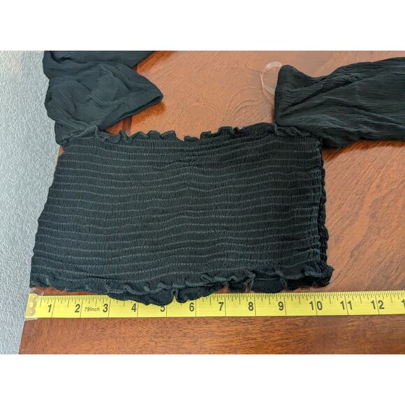 Windsor Smocked Crop Top M Black Long‎ Bell Sleeves Off Shoulder Casual Staple - Picture 5 of 9